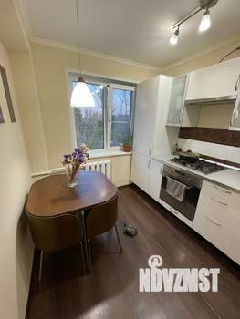 2-к квартира, вторичка, 40м2, 5/5 этаж