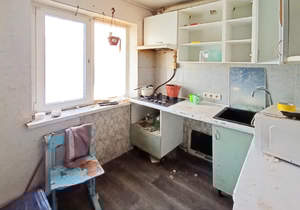 4-к квартира, вторичка, 58м2, 1/5 этаж