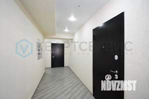 2-к квартира, вторичка, 42м2, 1/9 этаж