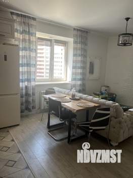 2-к квартира, вторичка, 63м2, 6/9 этаж