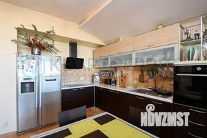 4-к квартира, вторичка, 129м2, 6/10 этаж