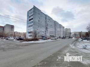 3-к квартира, вторичка, 63м2, 1/9 этаж