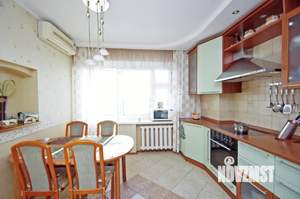 3-к квартира, вторичка, 106м2, 10/12 этаж