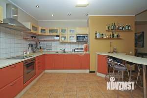 3-к квартира, вторичка, 126м2, 6/6 этаж