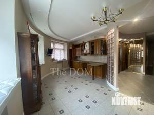 3-к квартира, вторичка, 112м2, 2/8 этаж