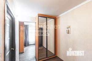 2-к квартира, вторичка, 42м2, 1/5 этаж