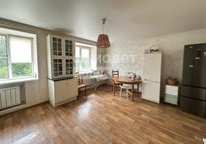 4-к квартира, вторичка, 106м2, 2/5 этаж