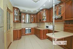 3-к квартира, вторичка, 148м2, 13/15 этаж