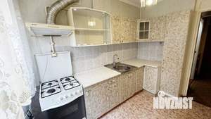 4-к квартира, вторичка, 61м2, 1/9 этаж
