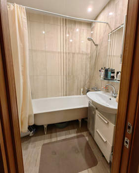 3-к квартира, вторичка, 63м2, 9/10 этаж