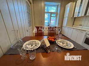 3-к квартира, вторичка, 79м2, 2/2 этаж