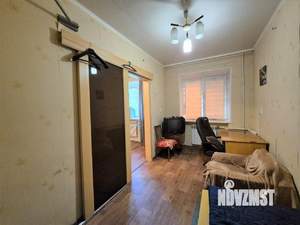 2-к квартира, вторичка, 45м2, 1/4 этаж