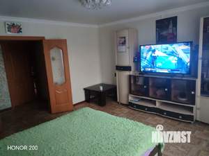 2-к квартира, вторичка, 61м2, 1/8 этаж