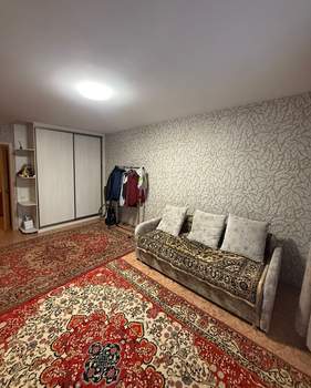 1-к квартира, вторичка, 40м2, 1/10 этаж