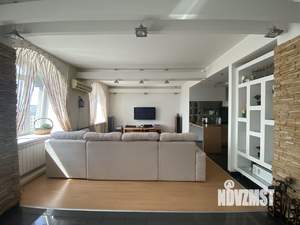 2-к квартира, вторичка, 131м2, 9/9 этаж