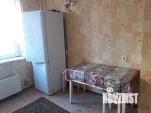 2-к квартира, вторичка, 59м2, 1/5 этаж