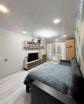 2-к квартира, вторичка, 53м2, 1/5 этаж
