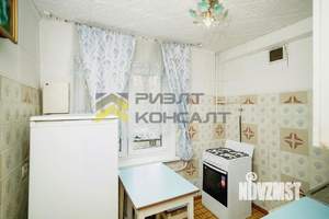 2-к квартира, вторичка, 37м2, 1/5 этаж
