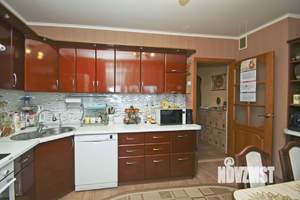 2-к квартира, вторичка, 63м2, 5/10 этаж