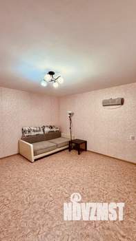 2-к квартира, вторичка, 52м2, 1/10 этаж