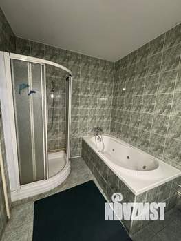 4-к квартира, вторичка, 104м2, 2/5 этаж