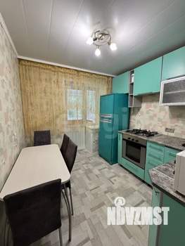2-к квартира, вторичка, 42м2, 1/4 этаж