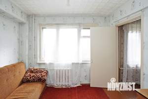 4-к квартира, вторичка, 59м2, 2/5 этаж