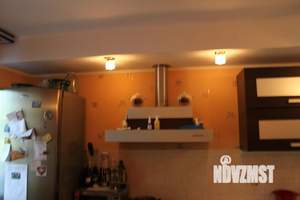 2-к квартира, вторичка, 71м2, 1/5 этаж