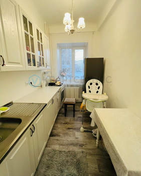 3-к квартира, вторичка, 70м2, 1/4 этаж