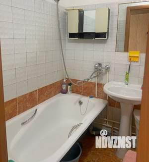 4-к квартира, вторичка, 59м2, 1/5 этаж