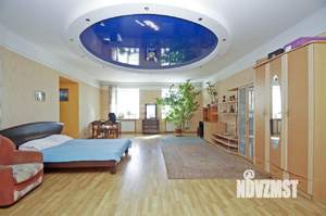 4-к квартира, вторичка, 183м2, 2/10 этаж