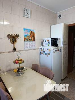 2-к квартира, вторичка, 64м2, 9/10 этаж