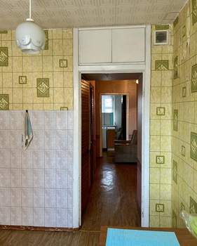 4-к квартира, вторичка, 77м2, 2/9 этаж
