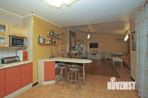 3-к квартира, вторичка, 126м2, 6/6 этаж