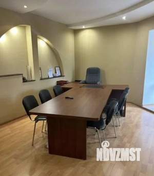 4-к квартира, вторичка, 128м2, 2/9 этаж