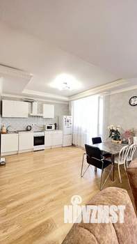 Студия квартира, вторичка, 42м2, 1/10 этаж