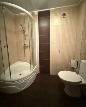 4-к квартира, вторичка, 120м2, 1/10 этаж