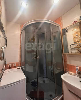 3-к квартира, вторичка, 58м2, 5/5 этаж