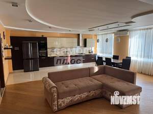 4-к квартира, вторичка, 154м2, 3/8 этаж