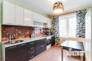 2-к квартира, вторичка, 57м2, 1/10 этаж