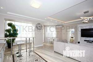 4-к квартира, вторичка, 143м2, 3/6 этаж