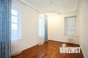 6-к квартира, вторичка, 230м2, 2/3 этаж