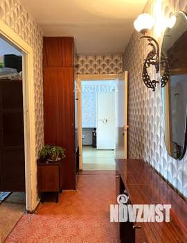 3-к квартира, вторичка, 56м2, 1/9 этаж
