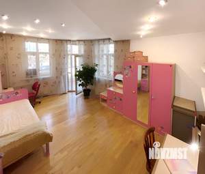 4-к квартира, вторичка, 169м2, 6/10 этаж