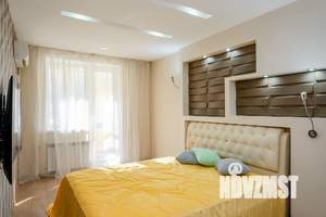 2-к квартира, вторичка, 63м2, 1/10 этаж