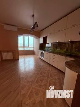 3-к квартира, вторичка, 81м2, 8/9 этаж