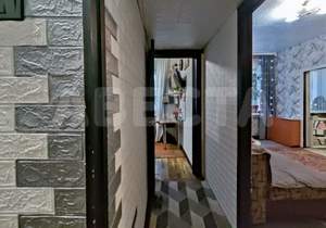 2-к квартира, вторичка, 42м2, 1/4 этаж