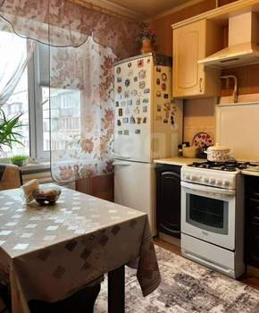 3-к квартира, вторичка, 63м2, 8/9 этаж