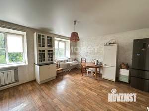 4-к квартира, вторичка, 106м2, 2/5 этаж