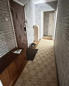 2-к квартира, вторичка, 53м2, 1/9 этаж